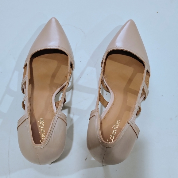 Calvin Klein Women's Pointy Toe Beige Slip On High Heels Shoes Size 8.5M - Picture 3 of 14